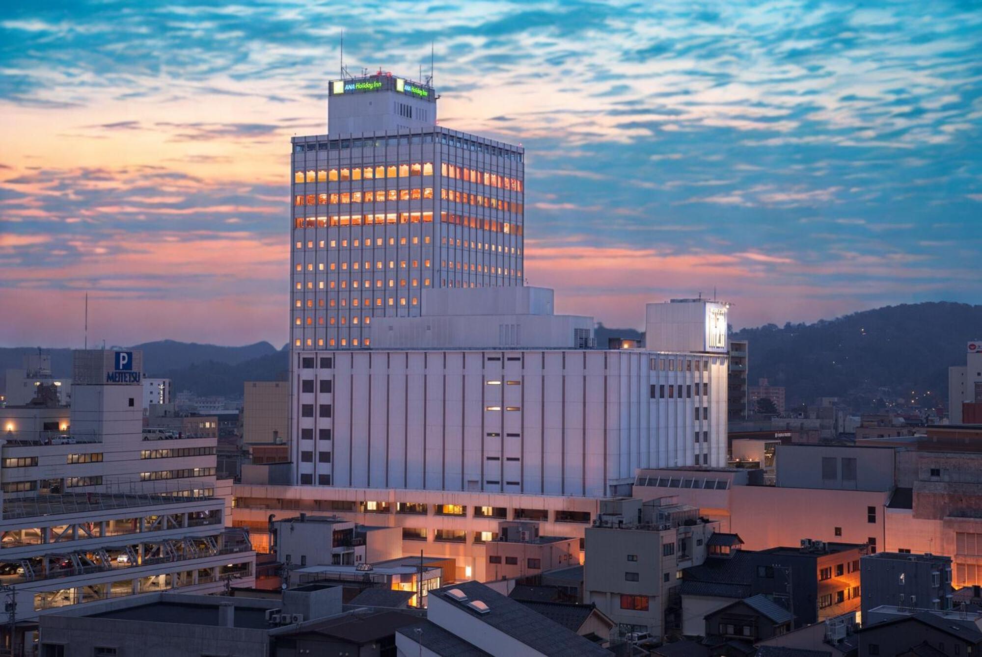Hotel Ana Sky By Ihg 3*